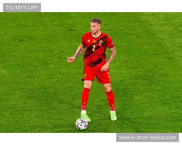 文娱两开花!前热刺铁卫全方位展示多彩人生,歌唱演技双双亮眼